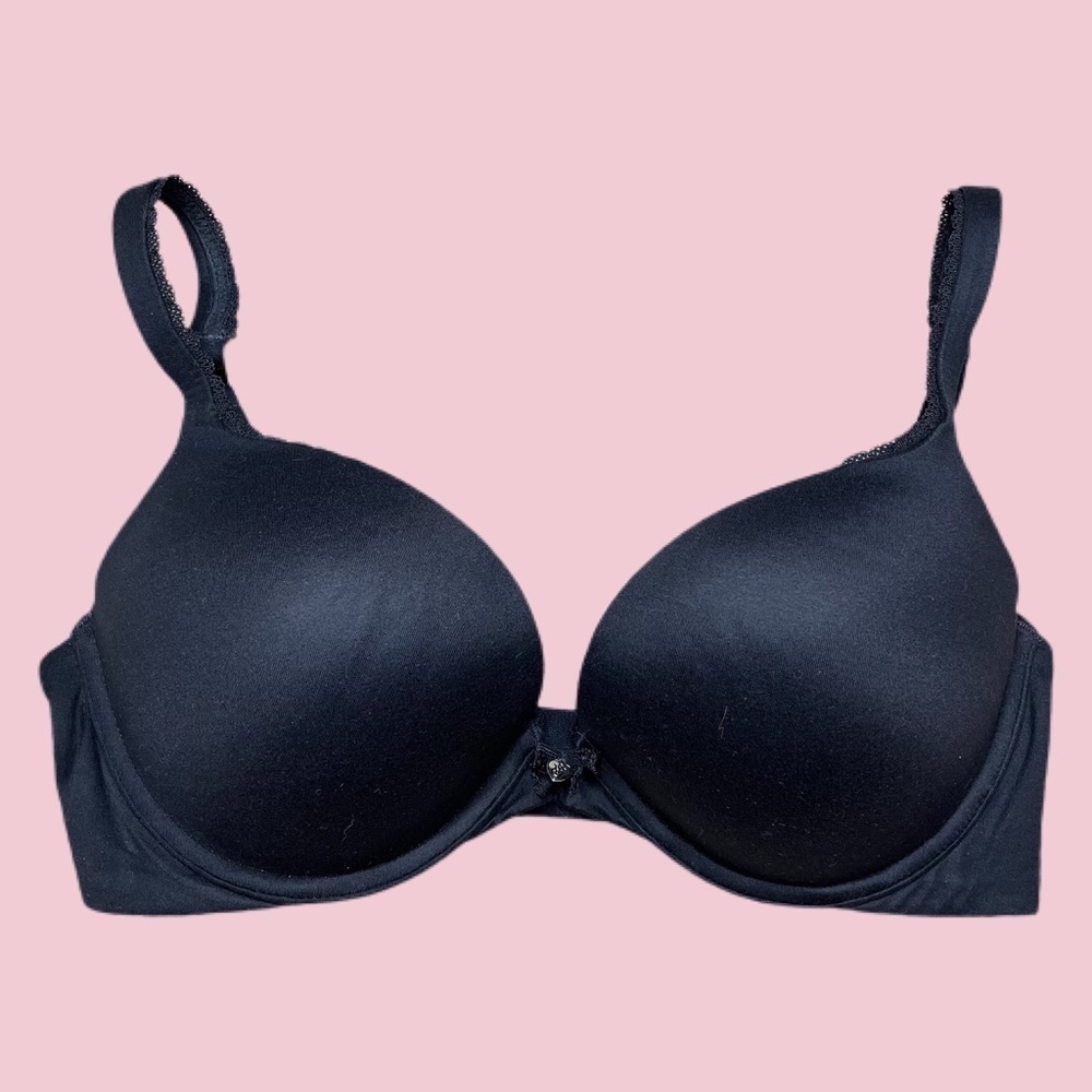 Victoria’s Secret Black Bra